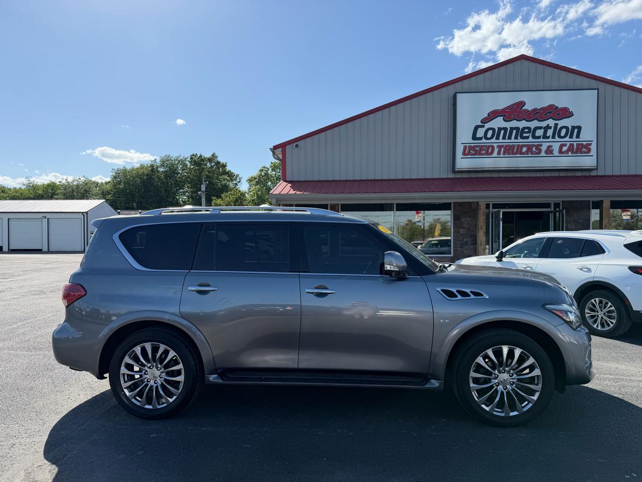 Infiniti QX80 2WD 4dr 2015