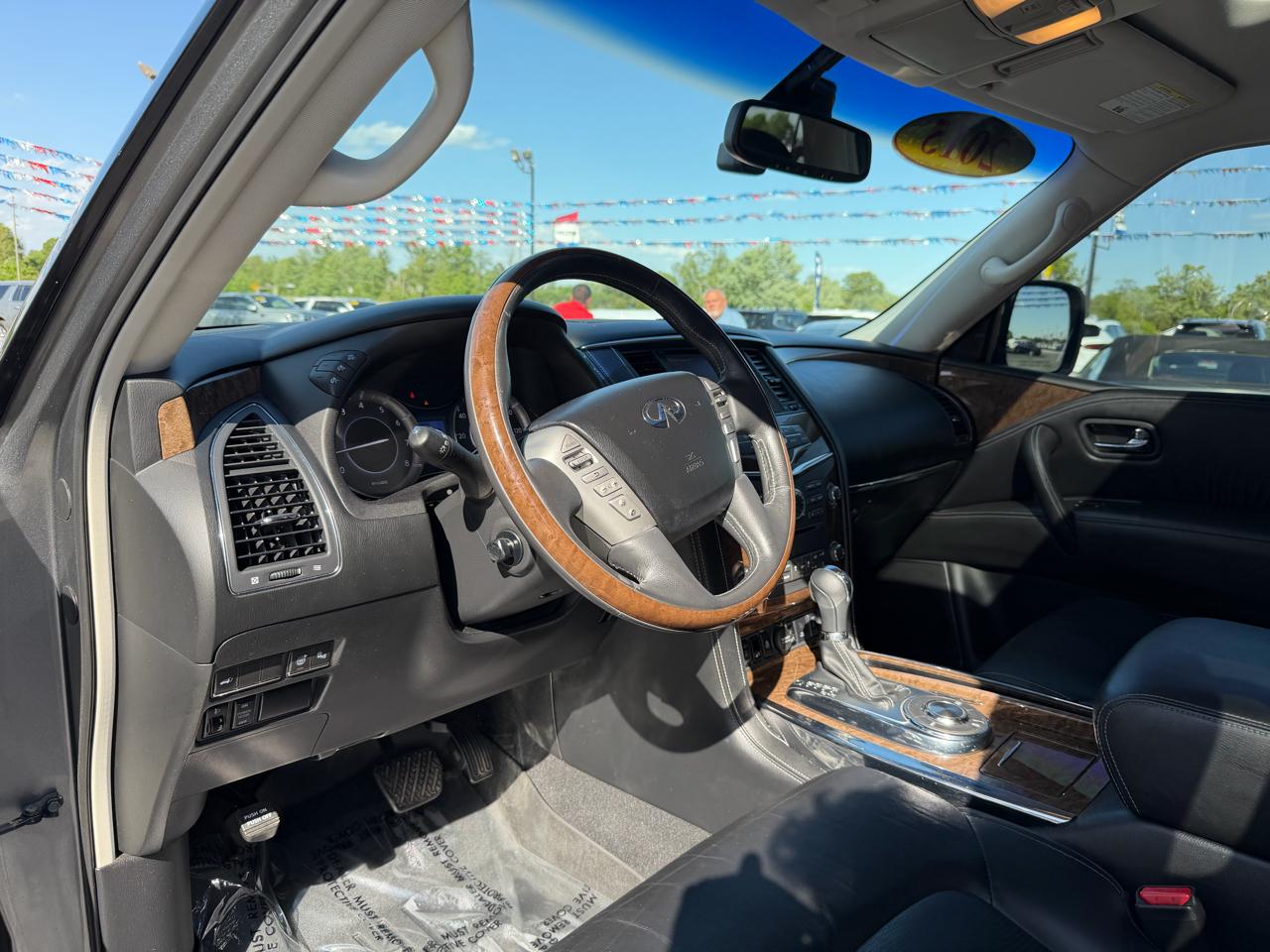 Infiniti QX80 2WD 4dr 2015