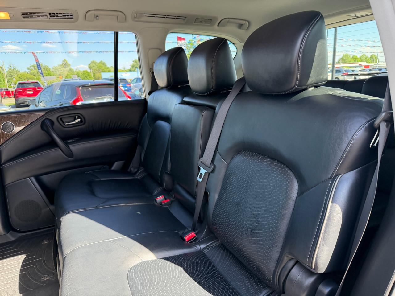 Infiniti QX80 2WD 4dr 2015