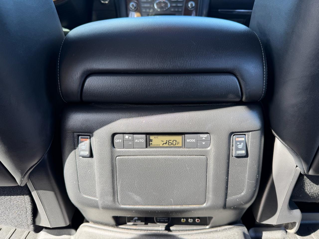 Infiniti QX80 2WD 4dr 2015