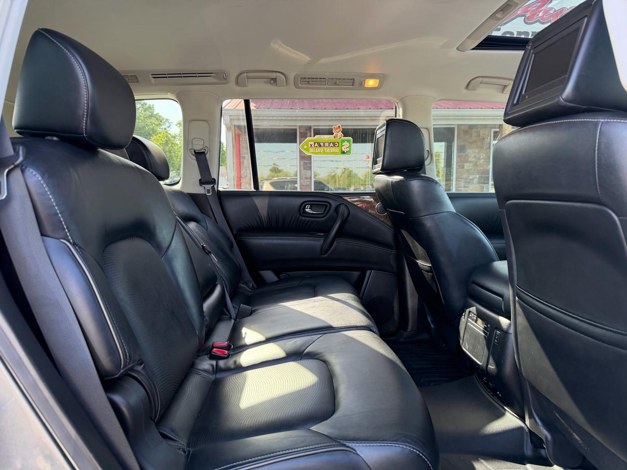 Infiniti QX80 2WD 4dr 2015