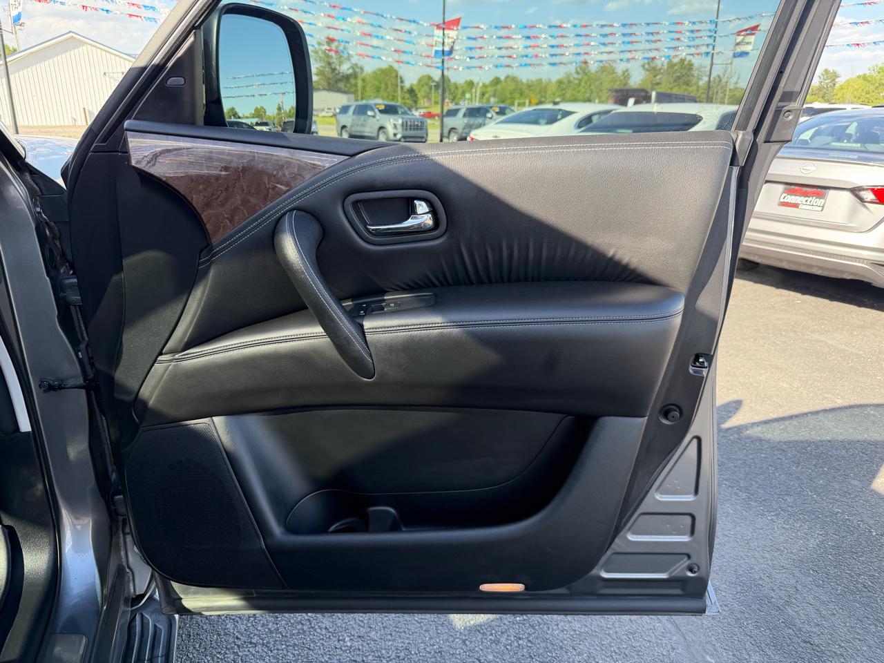 Infiniti QX80 2WD 4dr 2015
