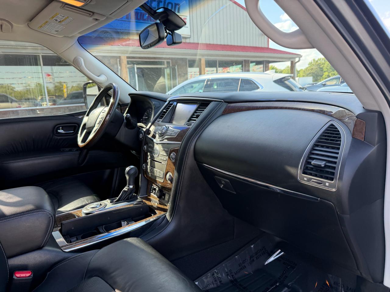 Infiniti QX80 2WD 4dr 2015