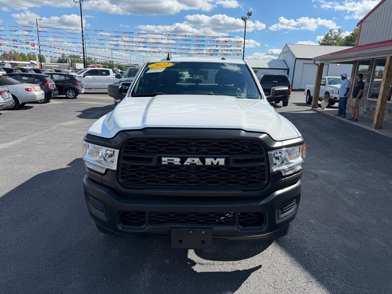 RAM 2500 Tradesman 4x4 Crew Cab 6'4" Box 2022