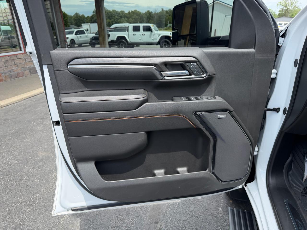 GMC Sierra 2500HD 4WD Crew Cab 159" AT4 2024