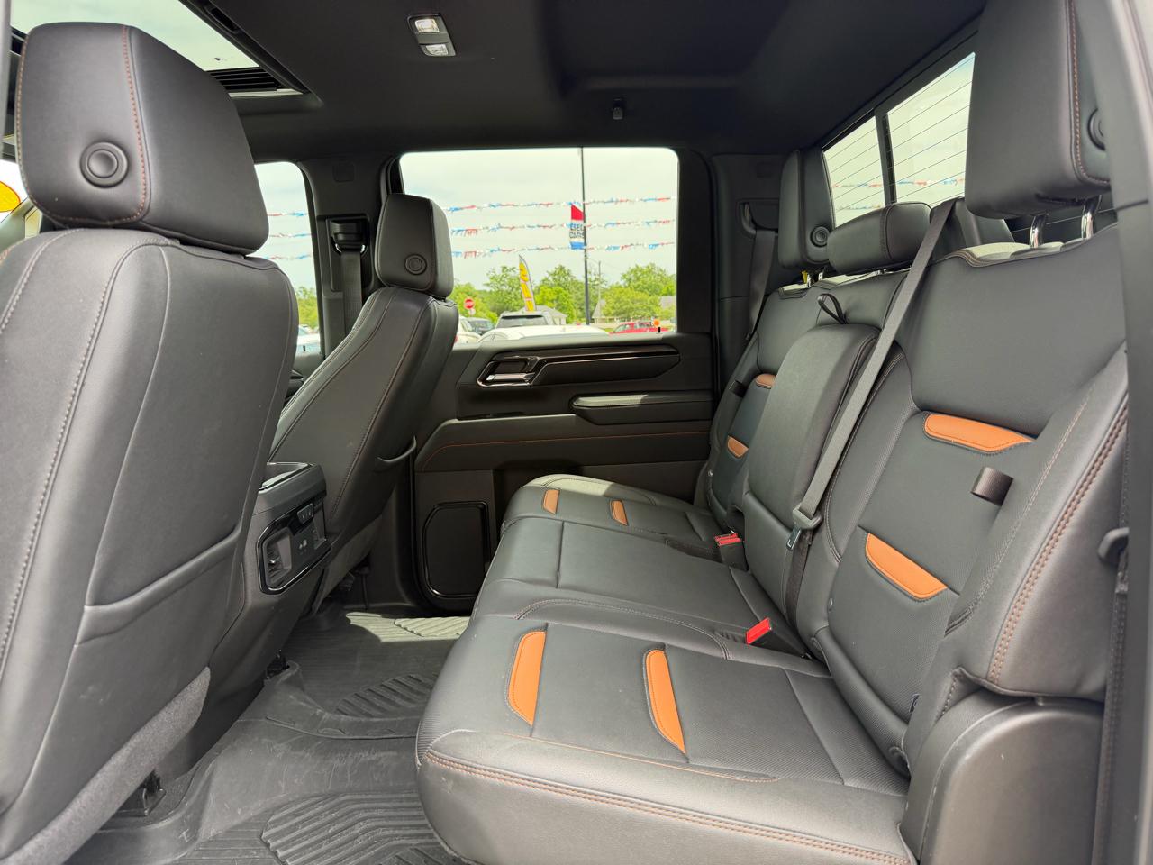 GMC Sierra 2500HD 4WD Crew Cab 159" AT4 2024