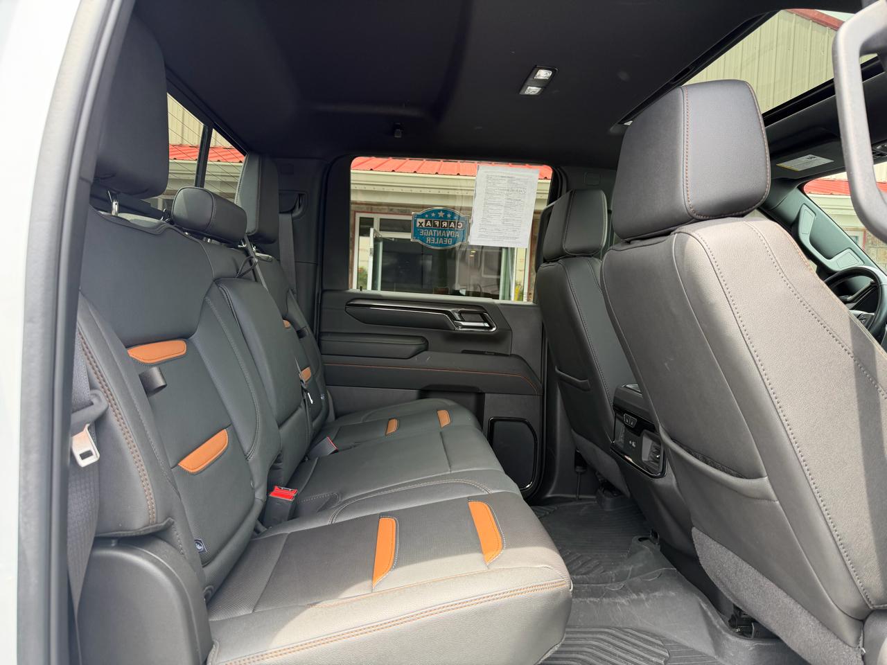 GMC Sierra 2500HD 4WD Crew Cab 159" AT4 2024
