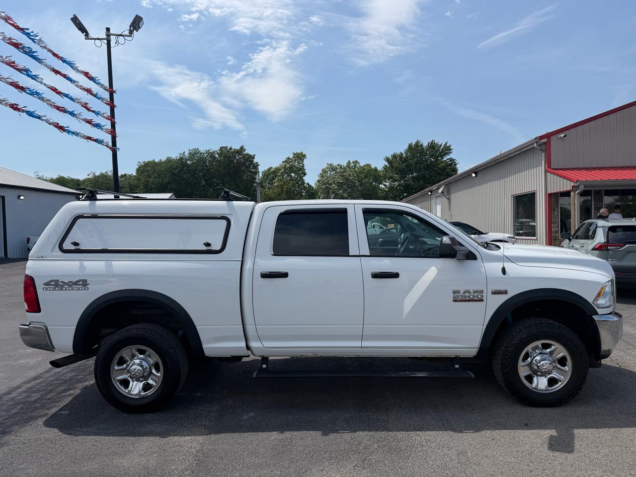 RAM 2500 Tradesman 4x4 Crew Cab 6'4" Box 2018
