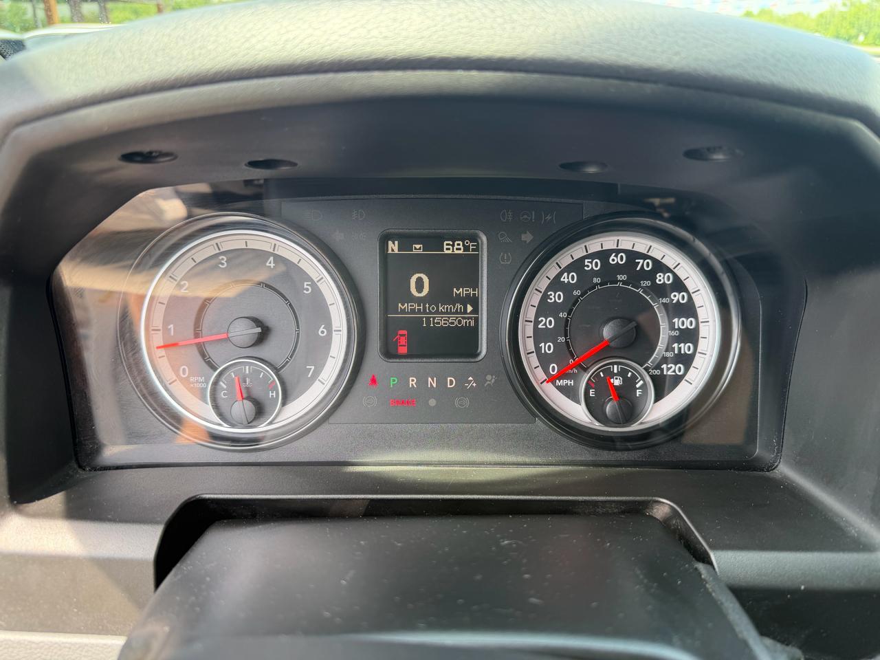 RAM 2500 Tradesman 4x4 Crew Cab 6'4" Box 2018
