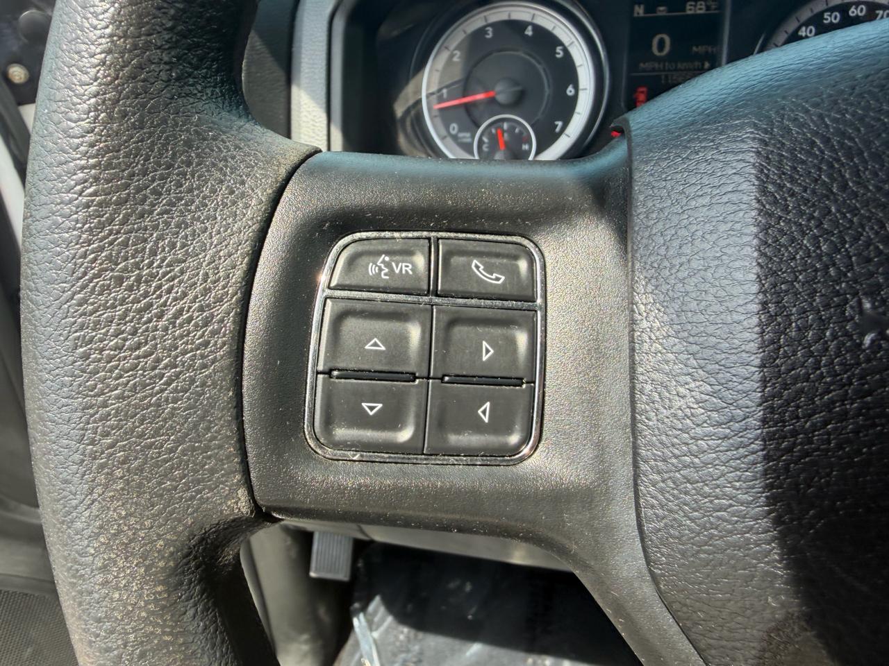 RAM 2500 Tradesman 4x4 Crew Cab 6'4" Box 2018