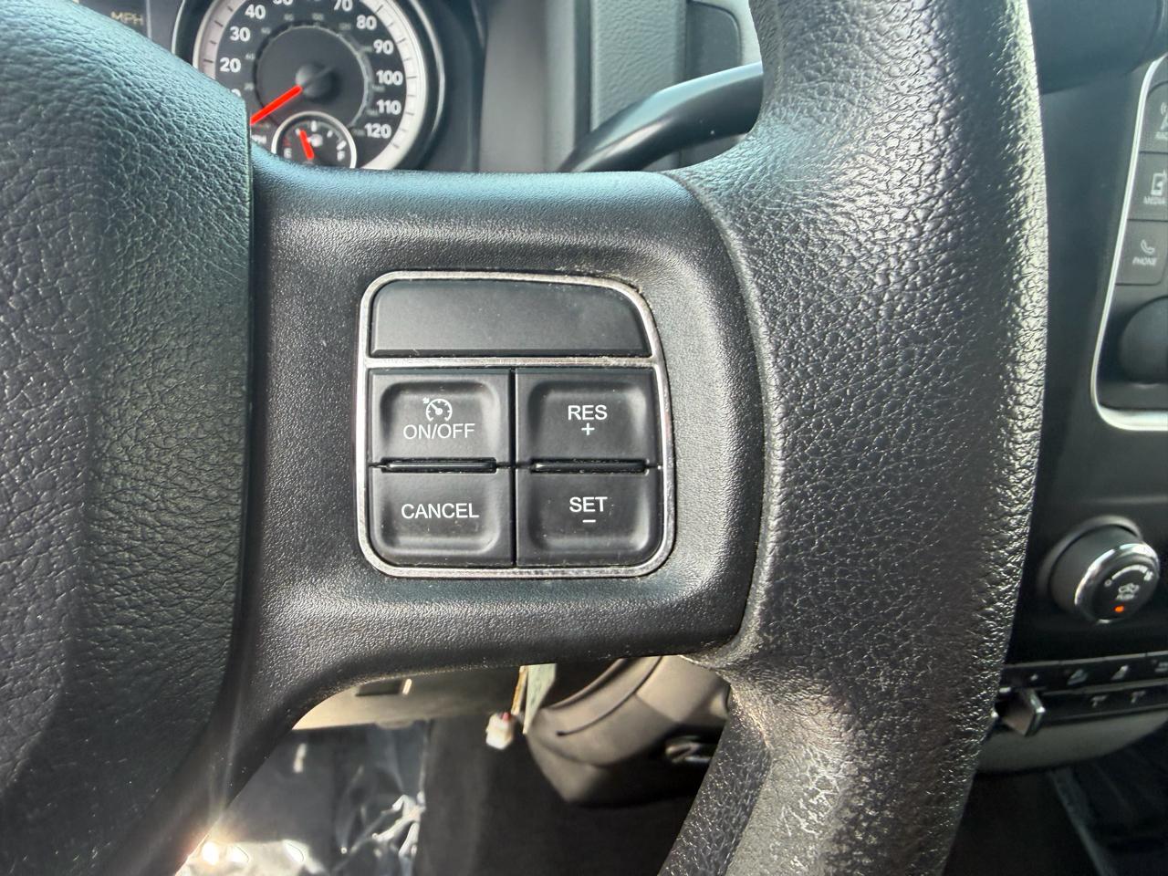 RAM 2500 Tradesman 4x4 Crew Cab 6'4" Box 2018