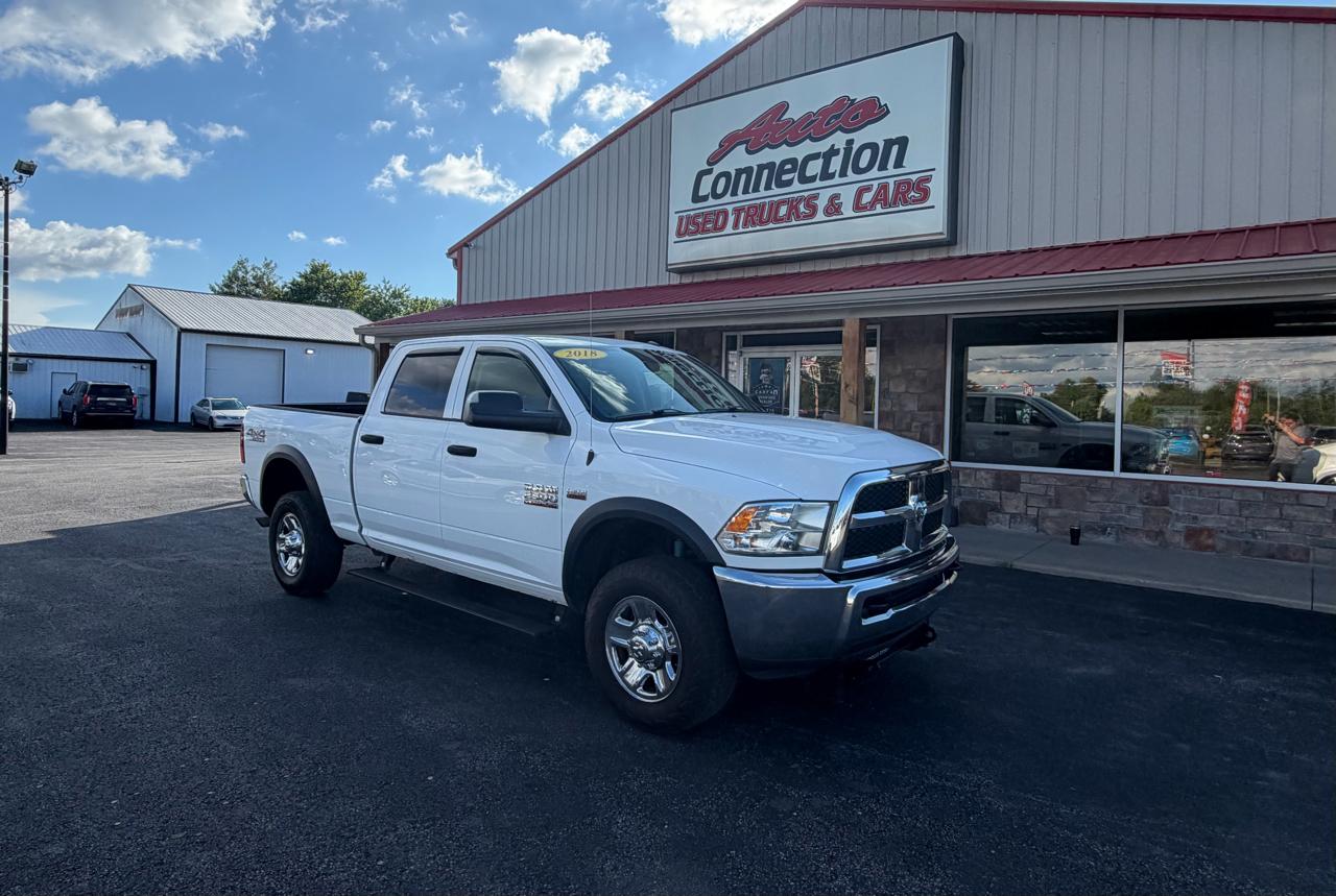 RAM 2500 Tradesman 4x4 Crew Cab 6'4" Box 2018