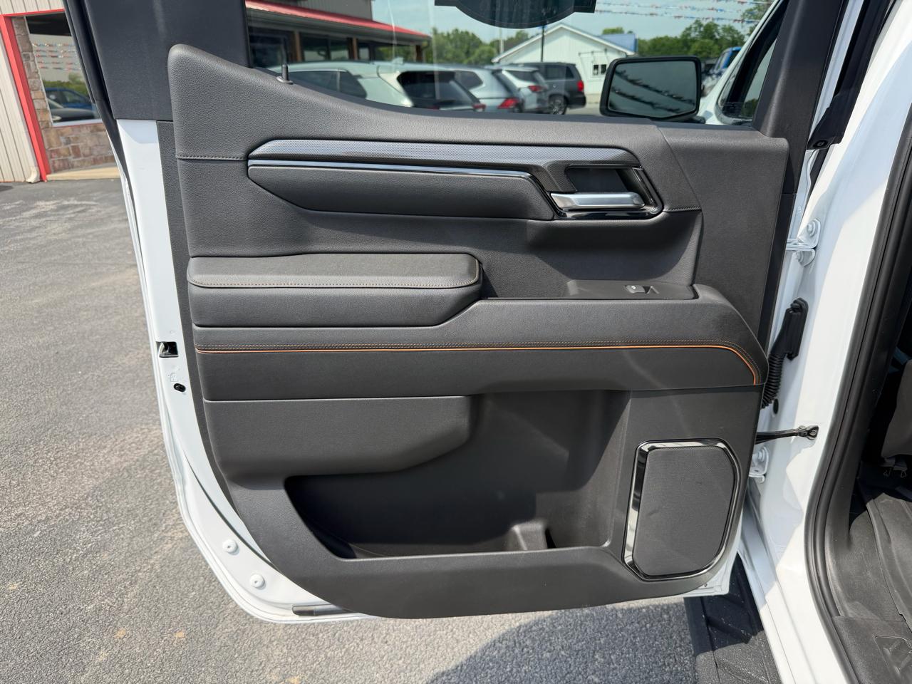 GMC Sierra 1500 4WD Crew Cab 147" AT4 2023