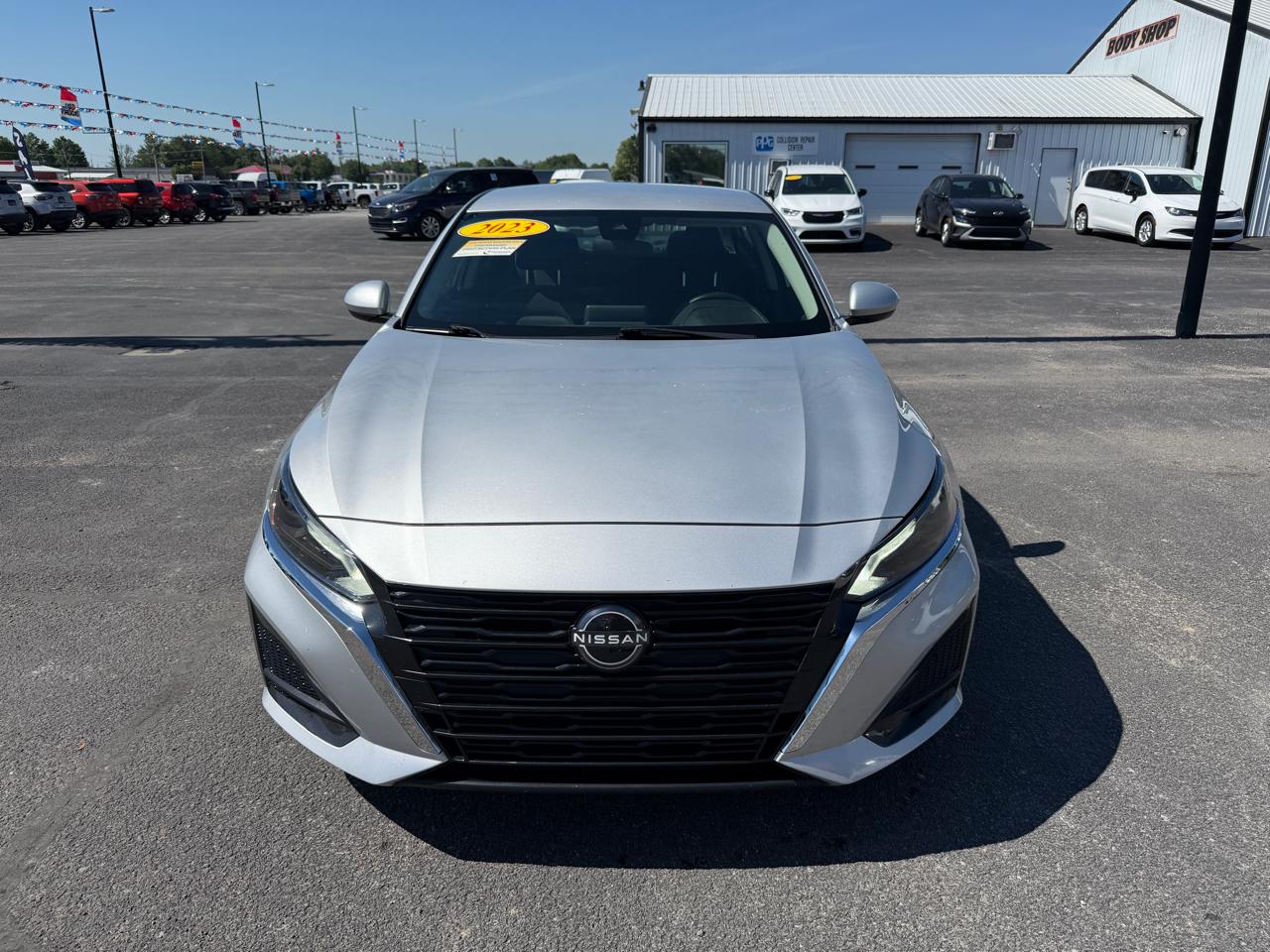 Nissan Altima 2.5 SV Sedan 2023
