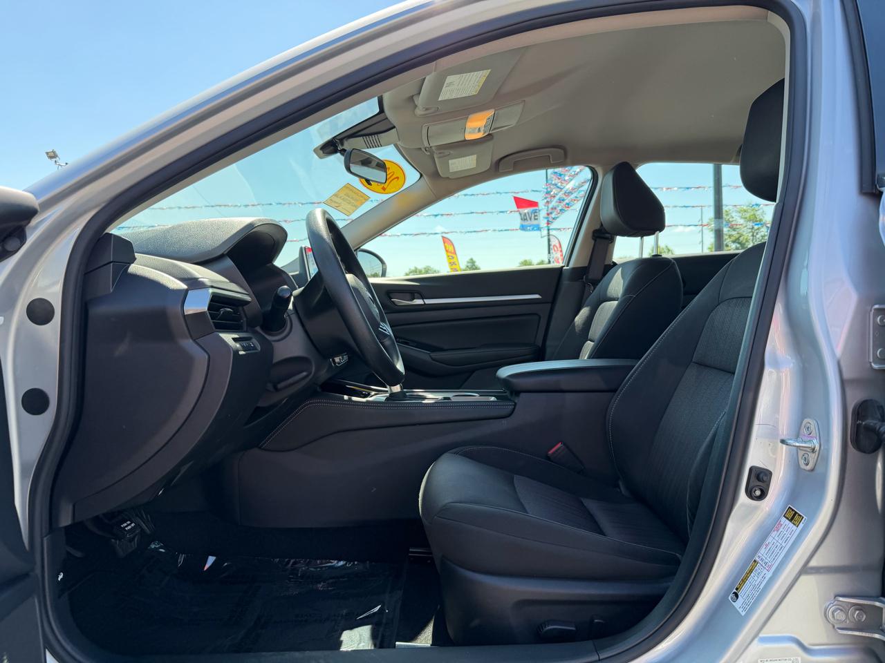 Nissan Altima 2.5 SV Sedan 2023