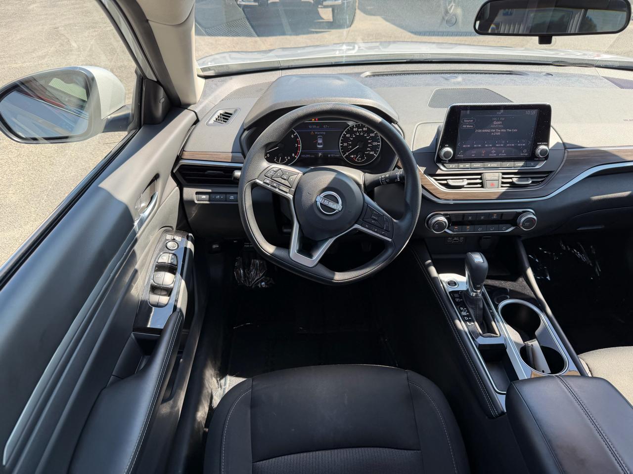 Nissan Altima 2.5 SV Sedan 2023