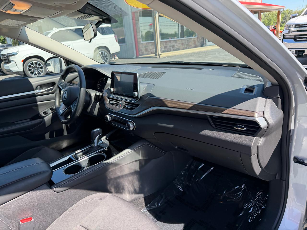 Nissan Altima 2.5 SV Sedan 2023