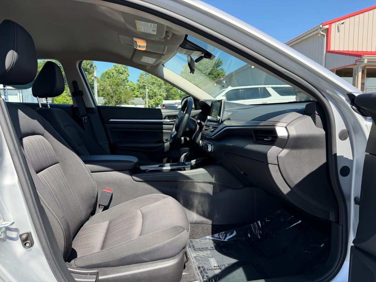 Nissan Altima 2.5 SV Sedan 2023