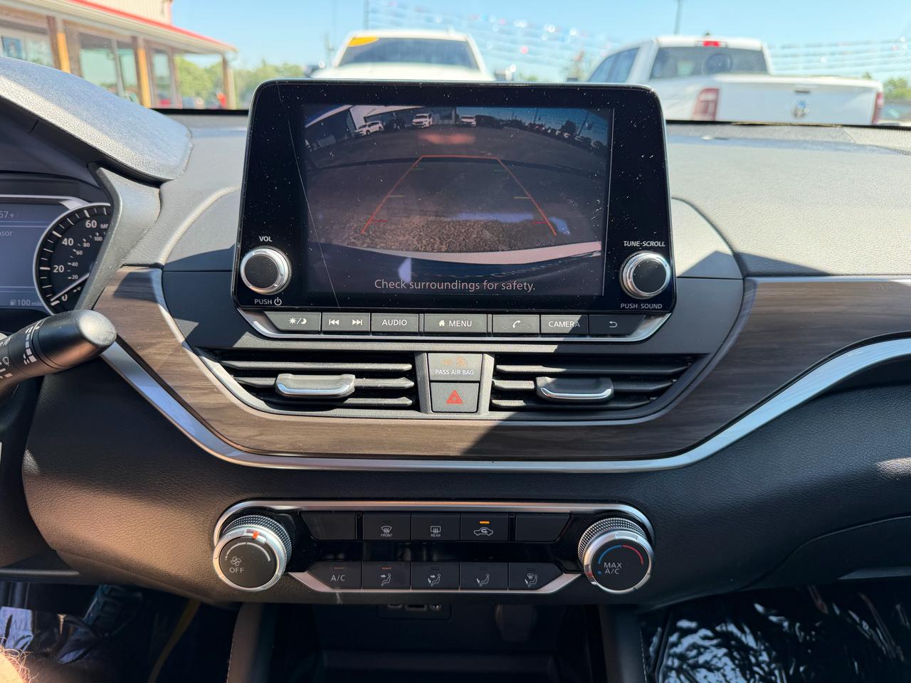 Nissan Altima 2.5 SV Sedan 2023