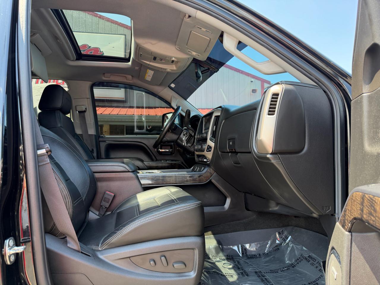 GMC Sierra 2500HD 4WD Crew Cab 153.7" Denali 2015