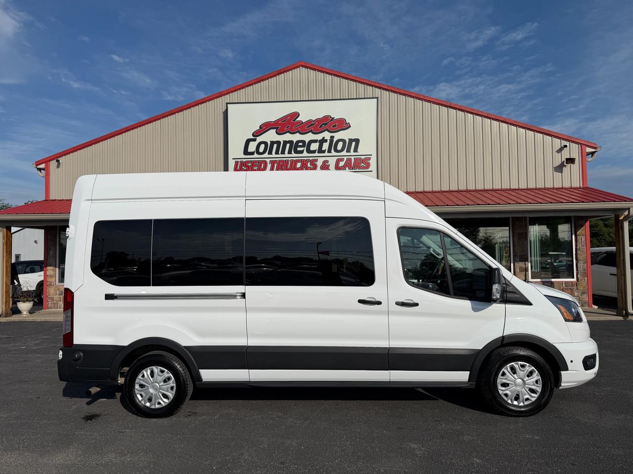 Ford Transit Passenger Wagon T-350 148" High Roof XLT RWD 2024