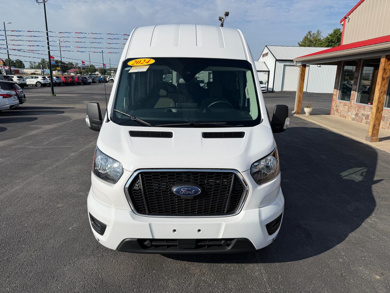 Ford Transit Passenger Wagon T-350 148" High Roof XLT RWD 2024