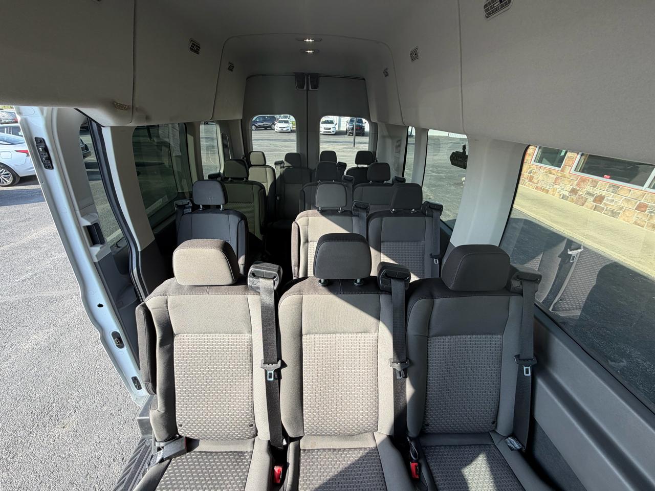 Ford Transit Passenger Wagon T-350 148" High Roof XLT RWD 2024