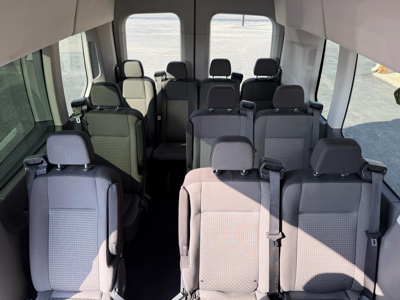 Ford Transit Passenger Wagon T-350 148" High Roof XLT RWD 2024