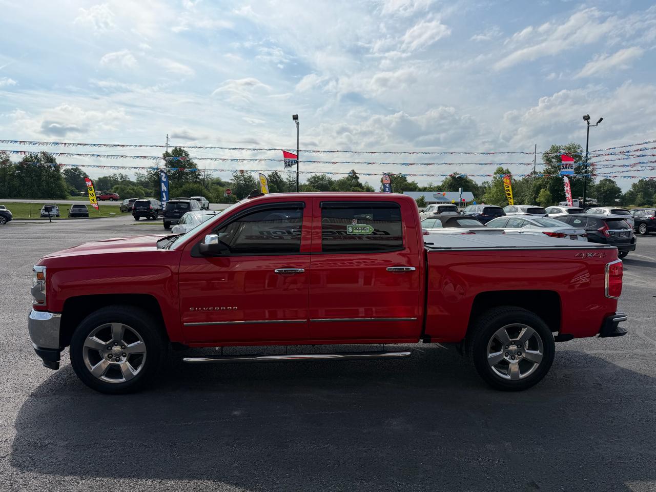 Chevrolet Silverado 1500 4WD Crew Cab 143.5" LT w/1LT 2018