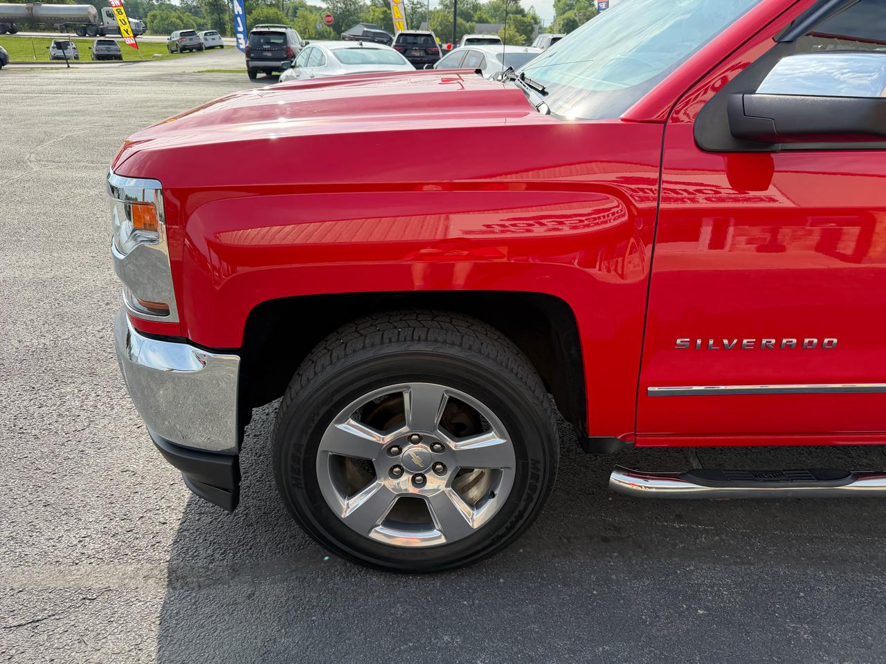 Chevrolet Silverado 1500 4WD Crew Cab 143.5" LT w/1LT 2018