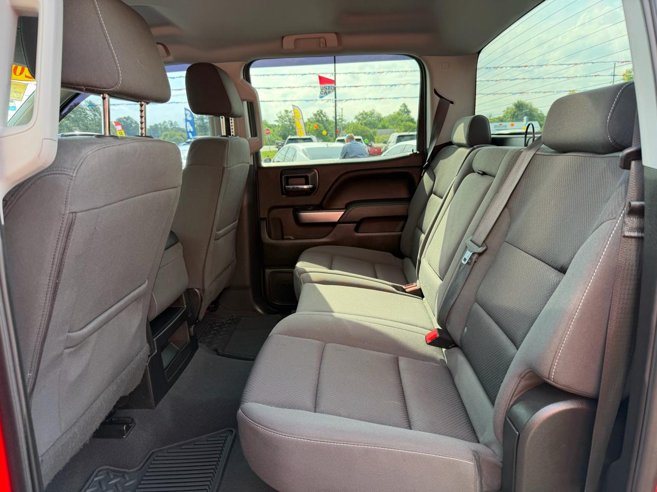 Chevrolet Silverado 1500 4WD Crew Cab 143.5" LT w/1LT 2018