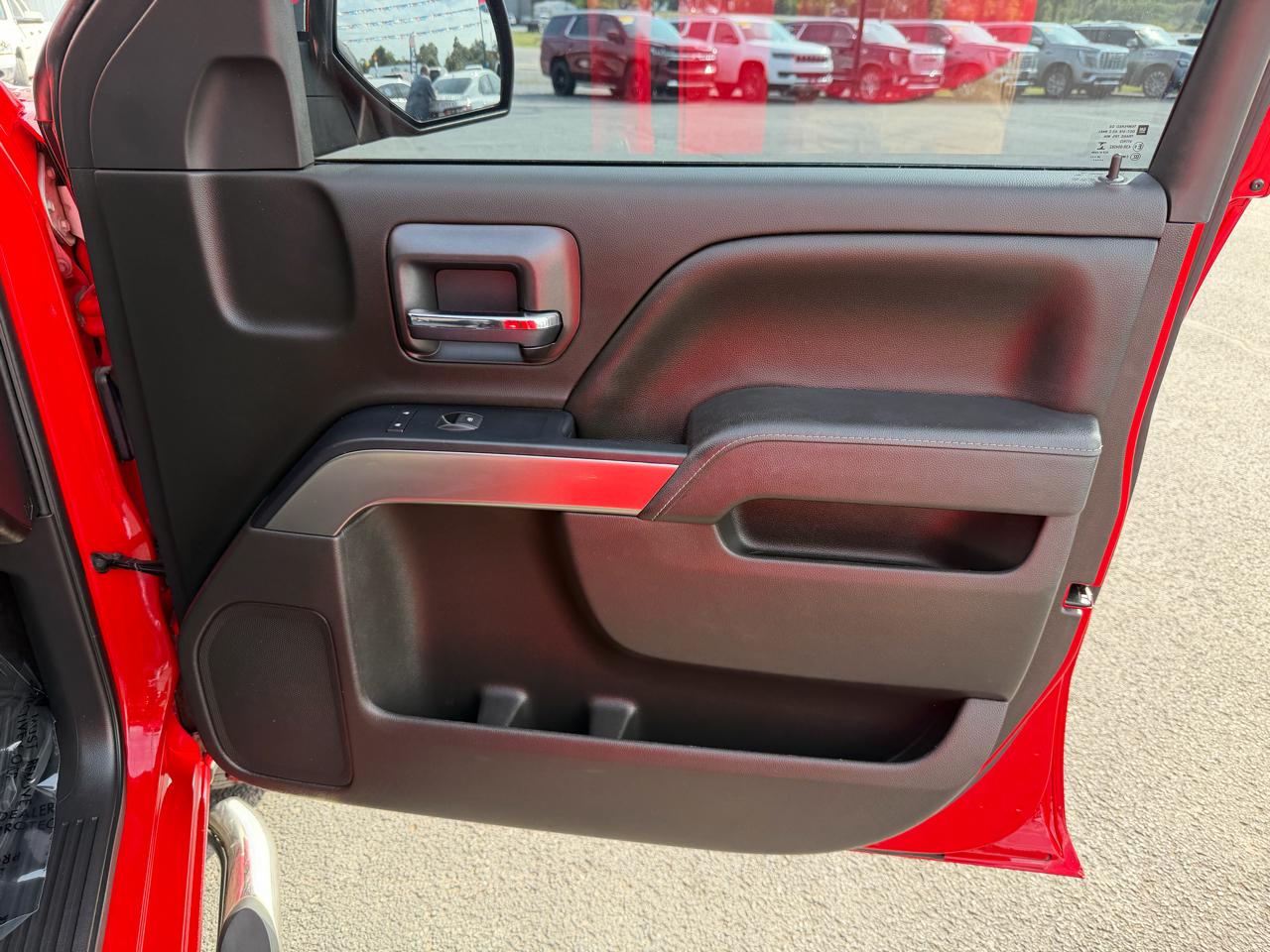 Chevrolet Silverado 1500 4WD Crew Cab 143.5" LT w/1LT 2018