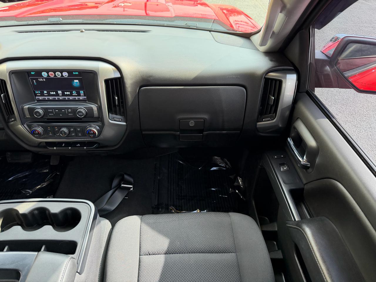 Chevrolet Silverado 1500 4WD Crew Cab 143.5" LT w/1LT 2018