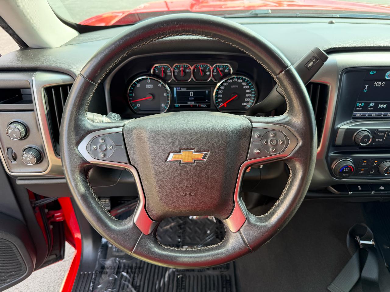 Chevrolet Silverado 1500 4WD Crew Cab 143.5" LT w/1LT 2018