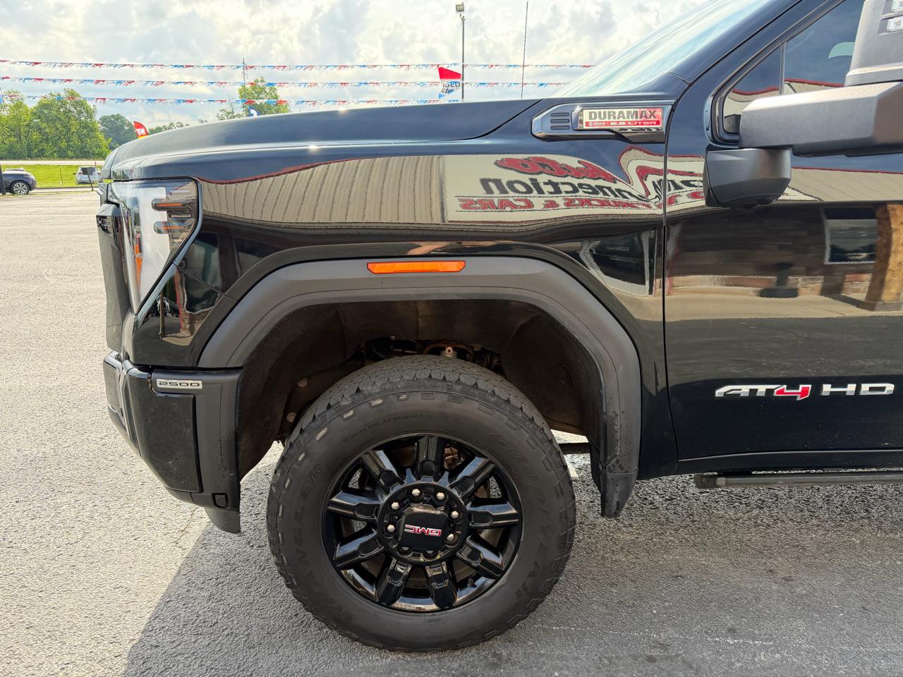 GMC Sierra 2500HD 4WD Crew Cab 159" AT4 2024