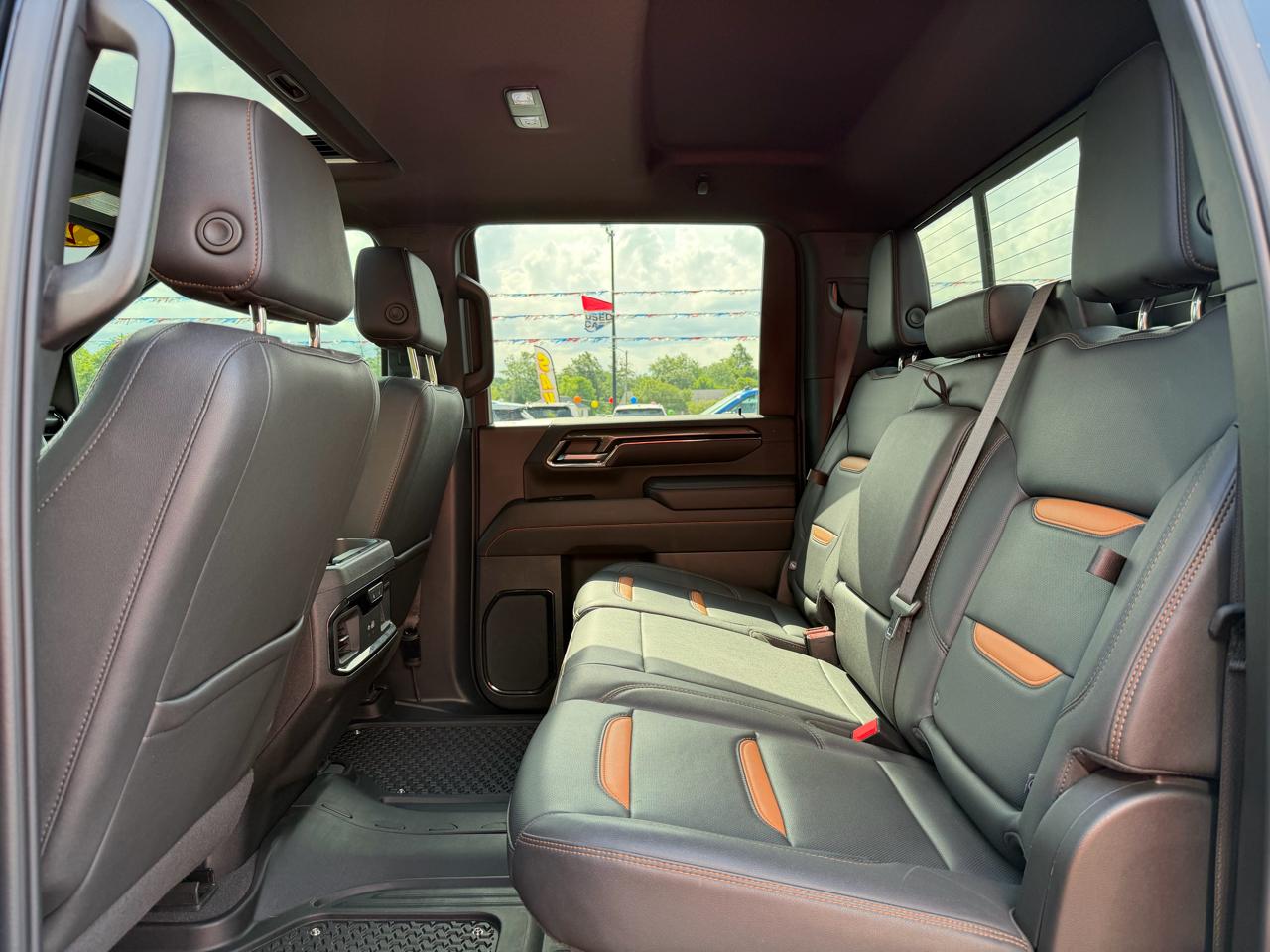 GMC Sierra 2500HD 4WD Crew Cab 159" AT4 2024