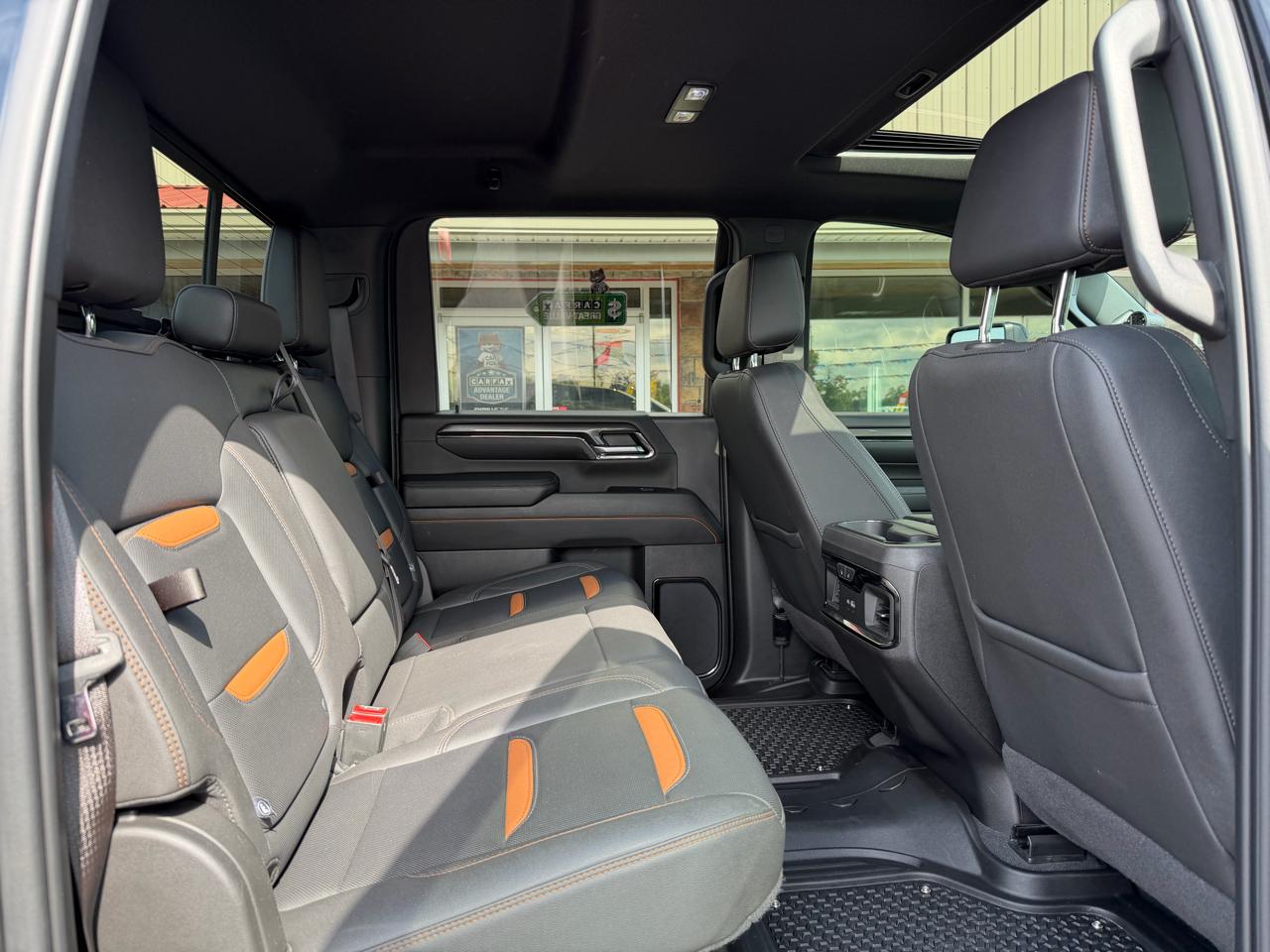 GMC Sierra 2500HD 4WD Crew Cab 159" AT4 2024