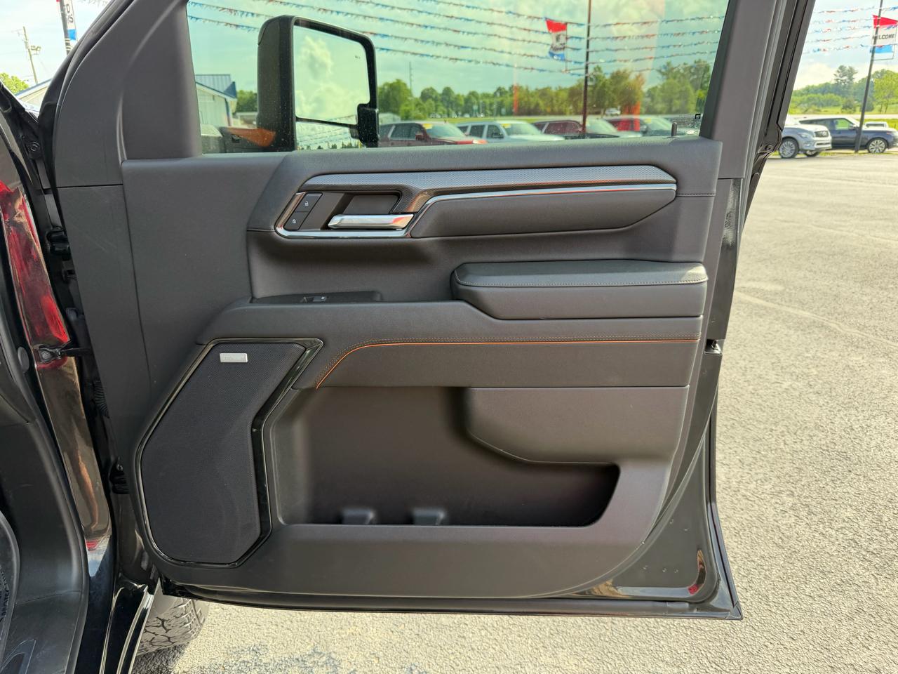 GMC Sierra 2500HD 4WD Crew Cab 159" AT4 2024