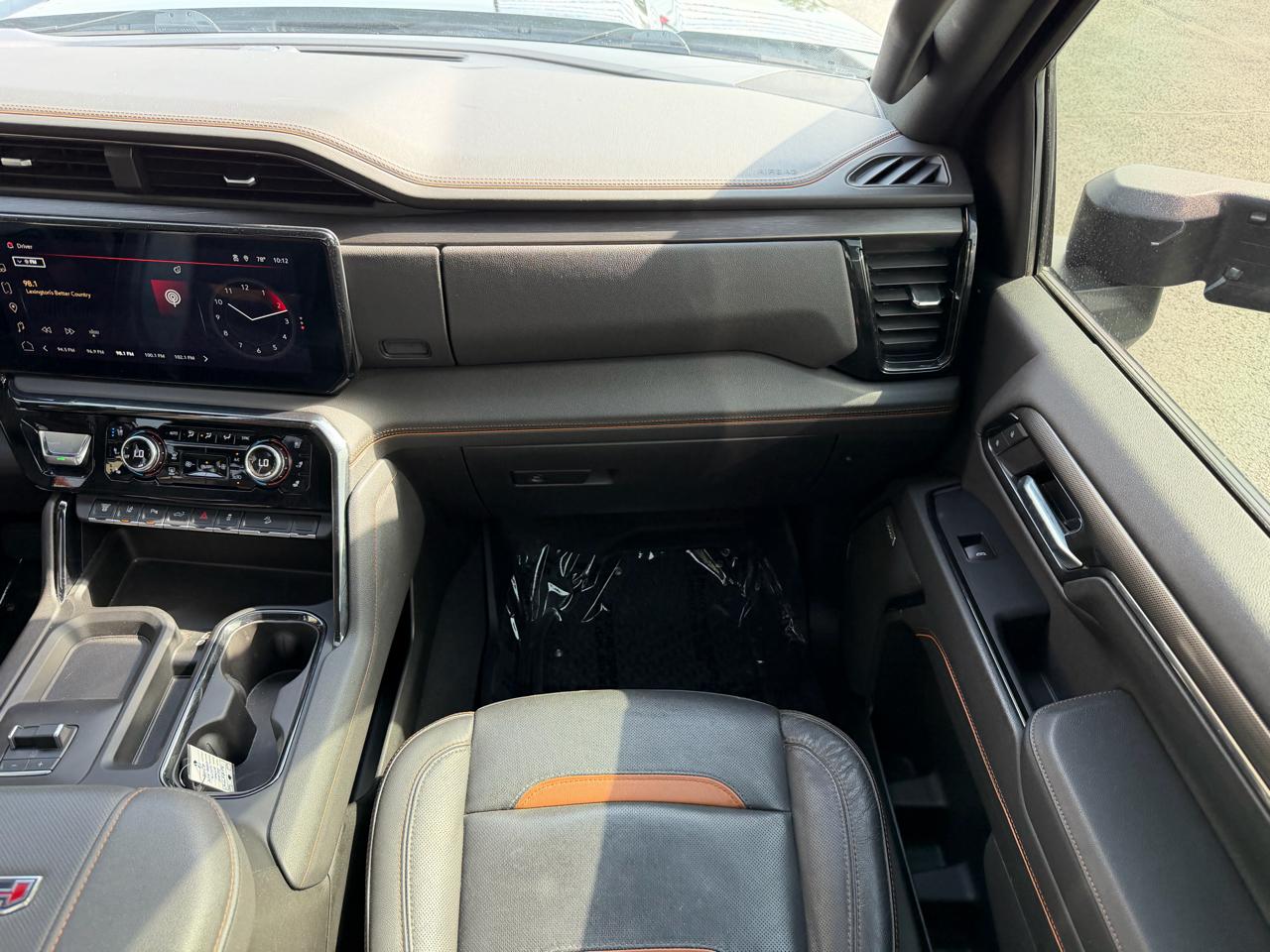 GMC Sierra 2500HD 4WD Crew Cab 159" AT4 2024