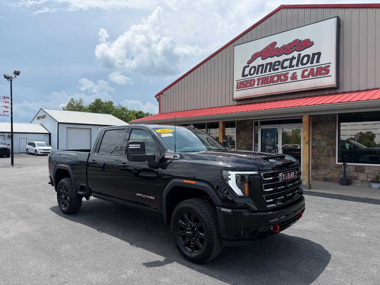 GMC Sierra 2500HD 4WD Crew Cab 159" AT4 2025