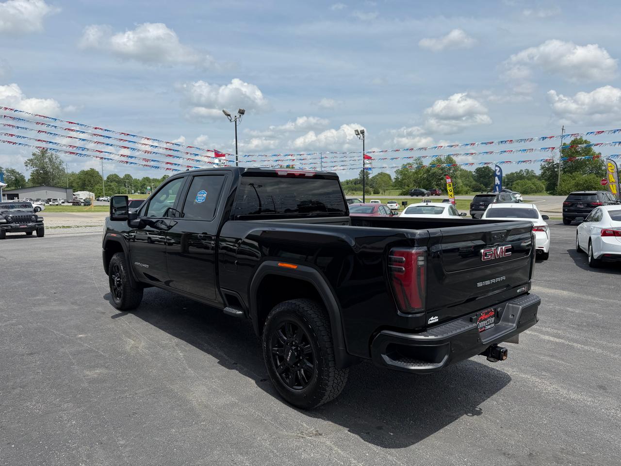 GMC Sierra 2500HD 4WD Crew Cab 159" AT4 2025