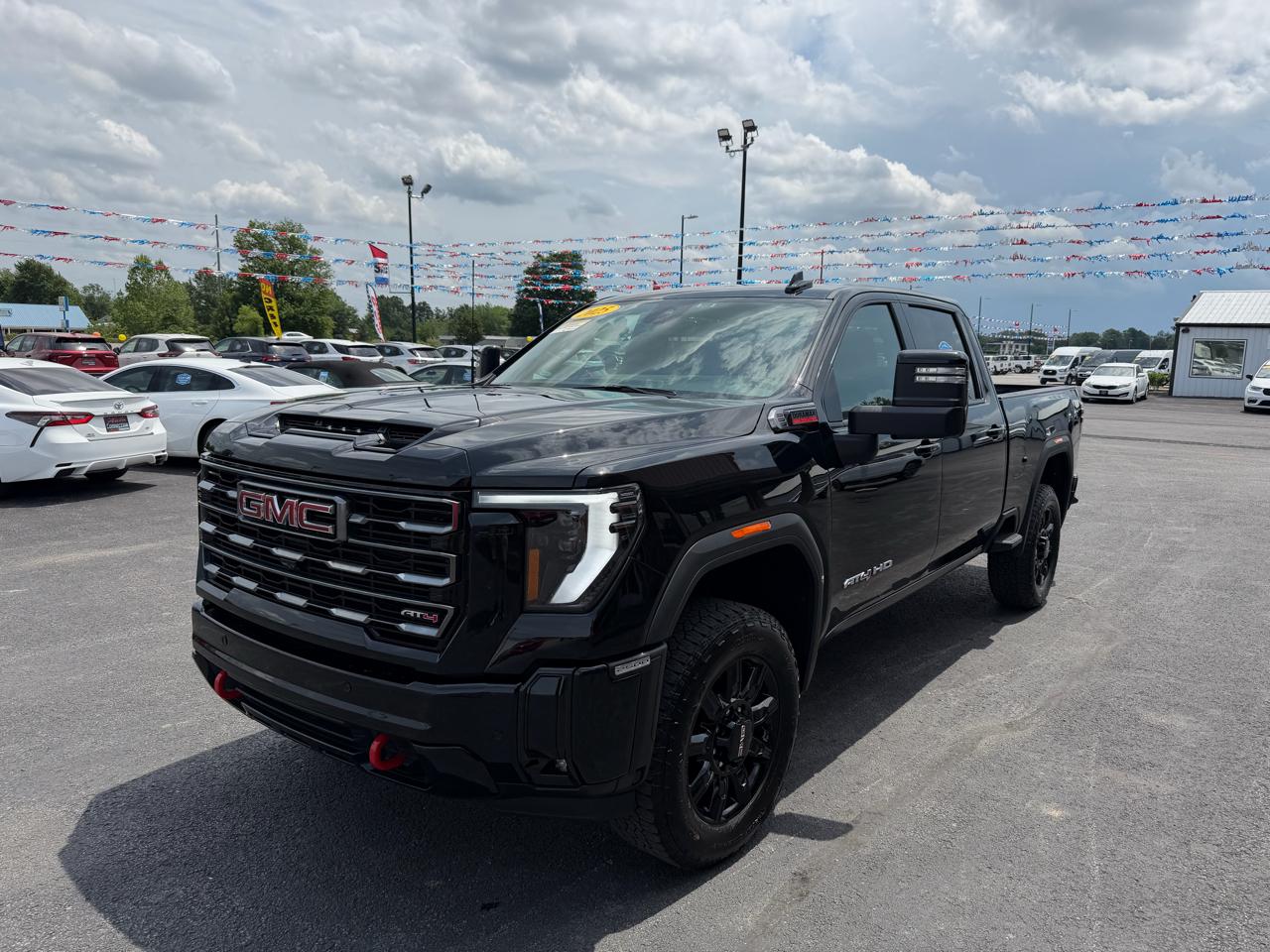 GMC Sierra 2500HD 4WD Crew Cab 159" AT4 2025