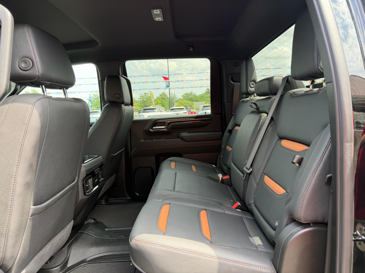 GMC Sierra 2500HD 4WD Crew Cab 159" AT4 2025