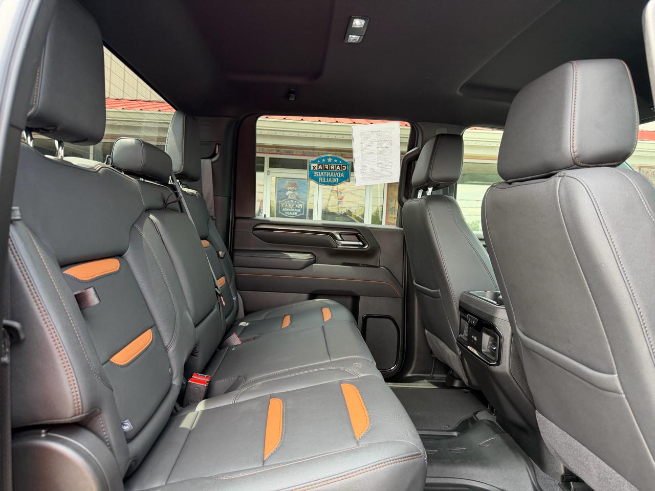 GMC Sierra 2500HD 4WD Crew Cab 159" AT4 2025