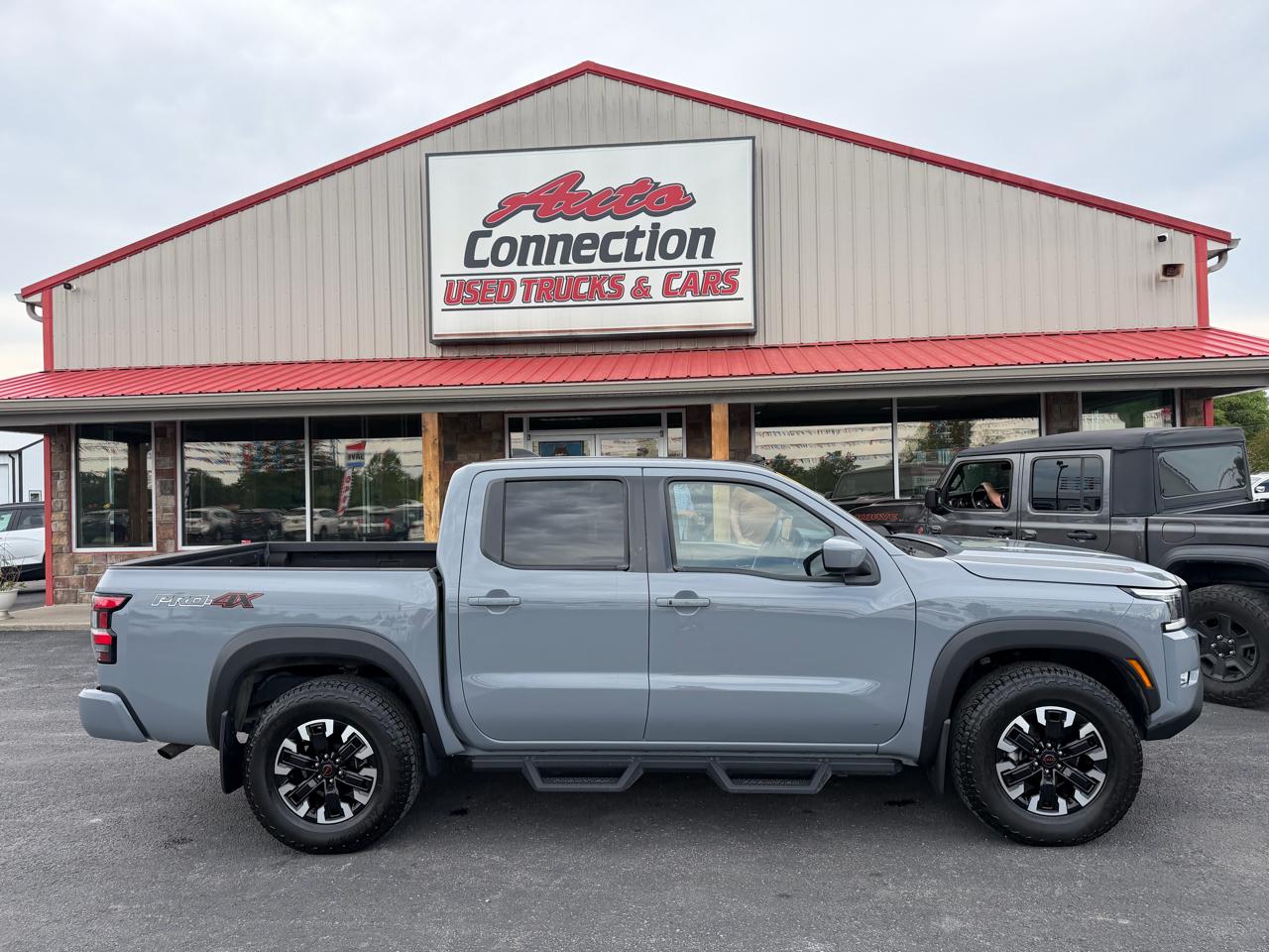 Nissan Frontier Crew Cab 4x4 PRO-4X 2024