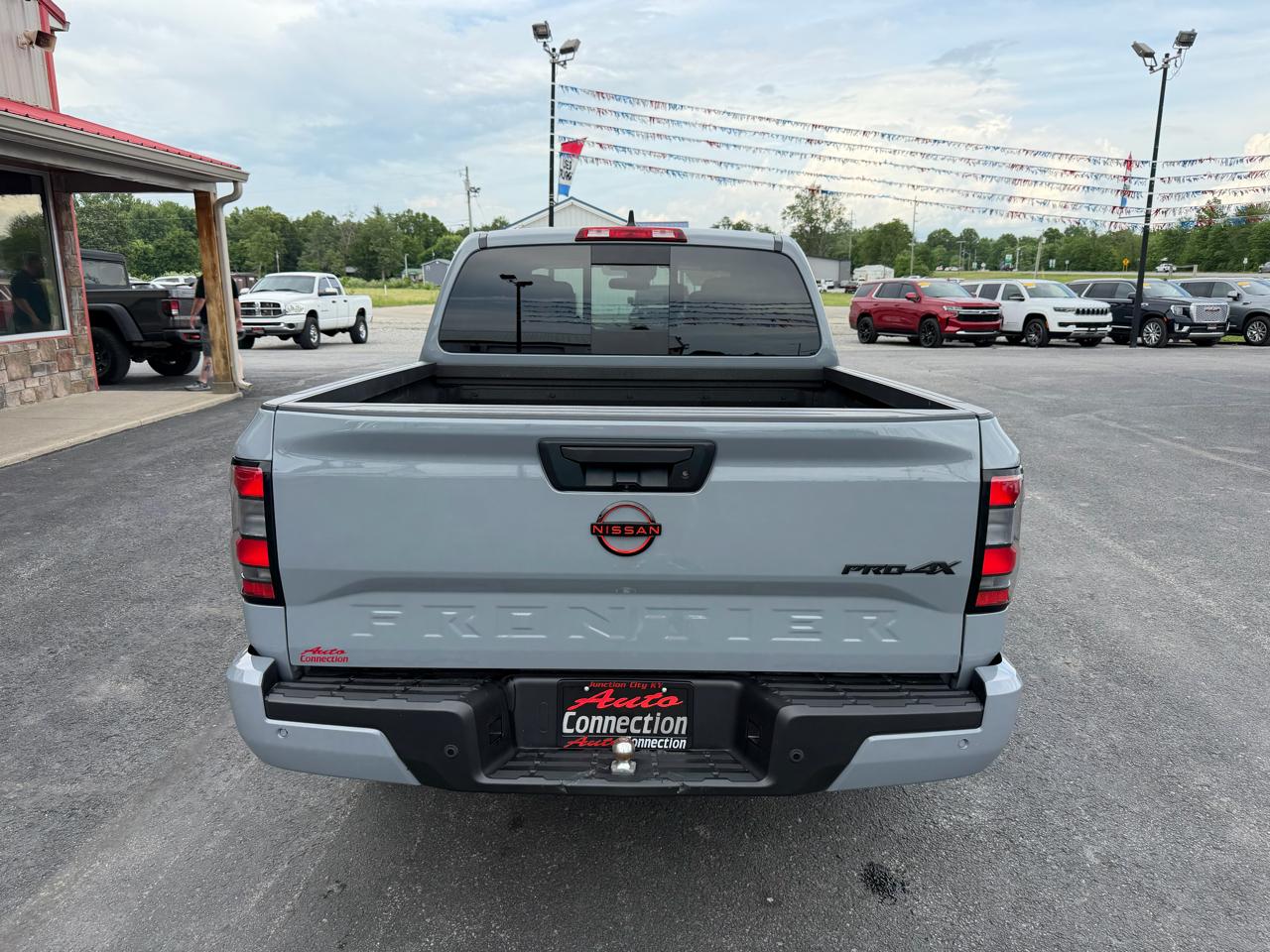 Nissan Frontier Crew Cab 4x4 PRO-4X 2024
