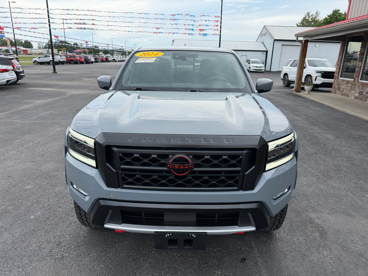 Nissan Frontier Crew Cab 4x4 PRO-4X 2024