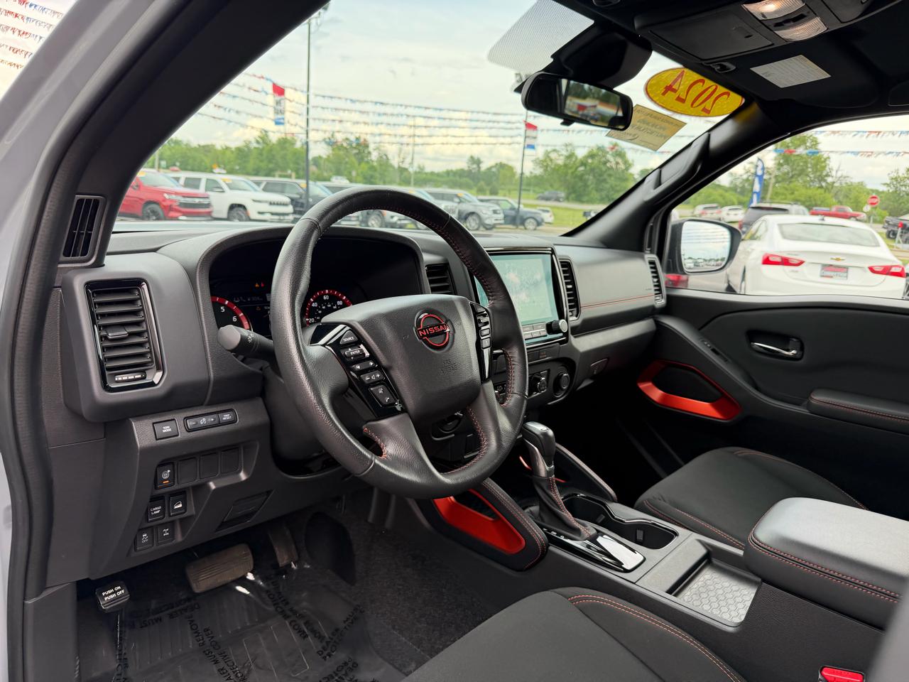 Nissan Frontier Crew Cab 4x4 PRO-4X 2024