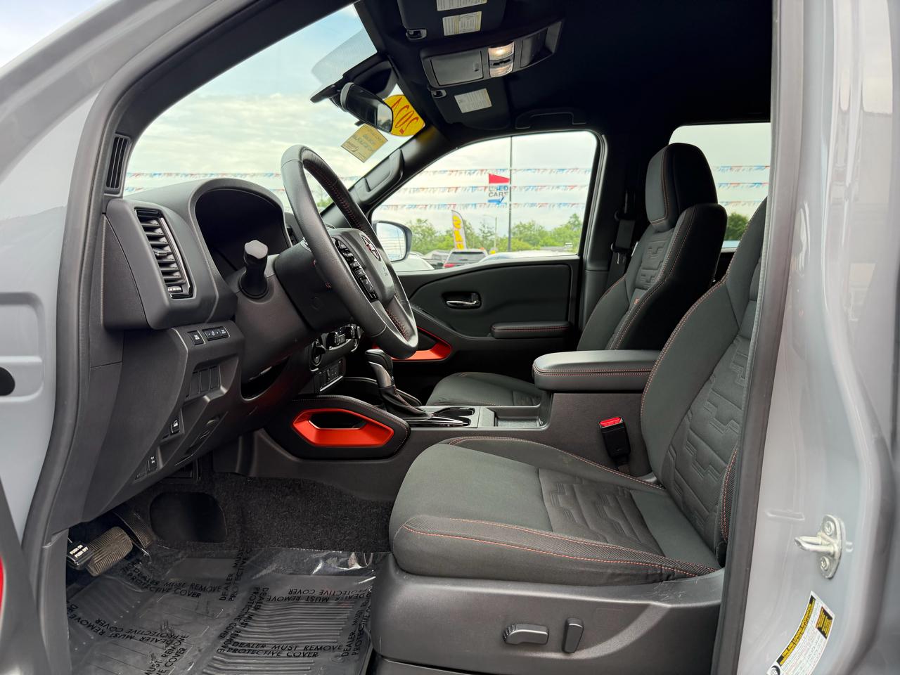 Nissan Frontier Crew Cab 4x4 PRO-4X 2024
