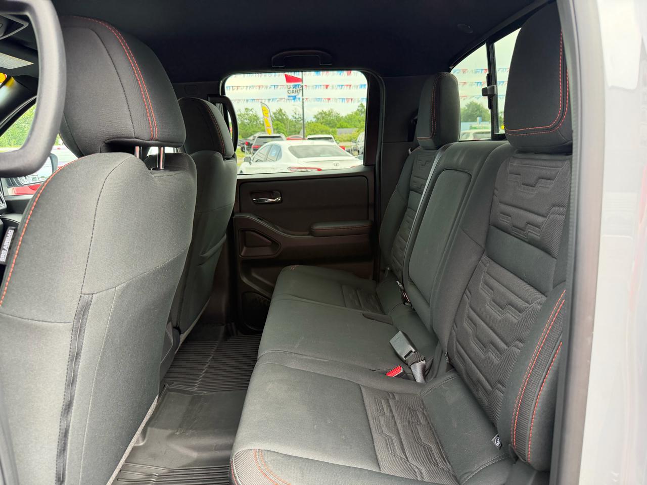 Nissan Frontier Crew Cab 4x4 PRO-4X 2024